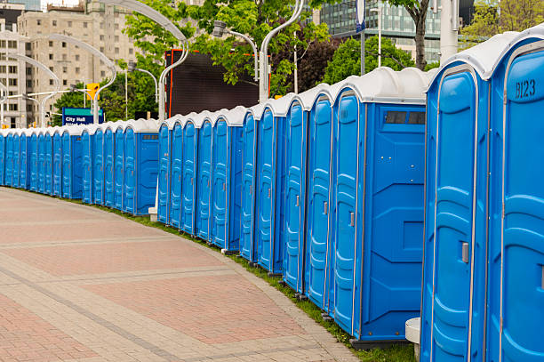 Best Portable Restroom Servicing (Cleaning and Restocking)  in Riesel, TX